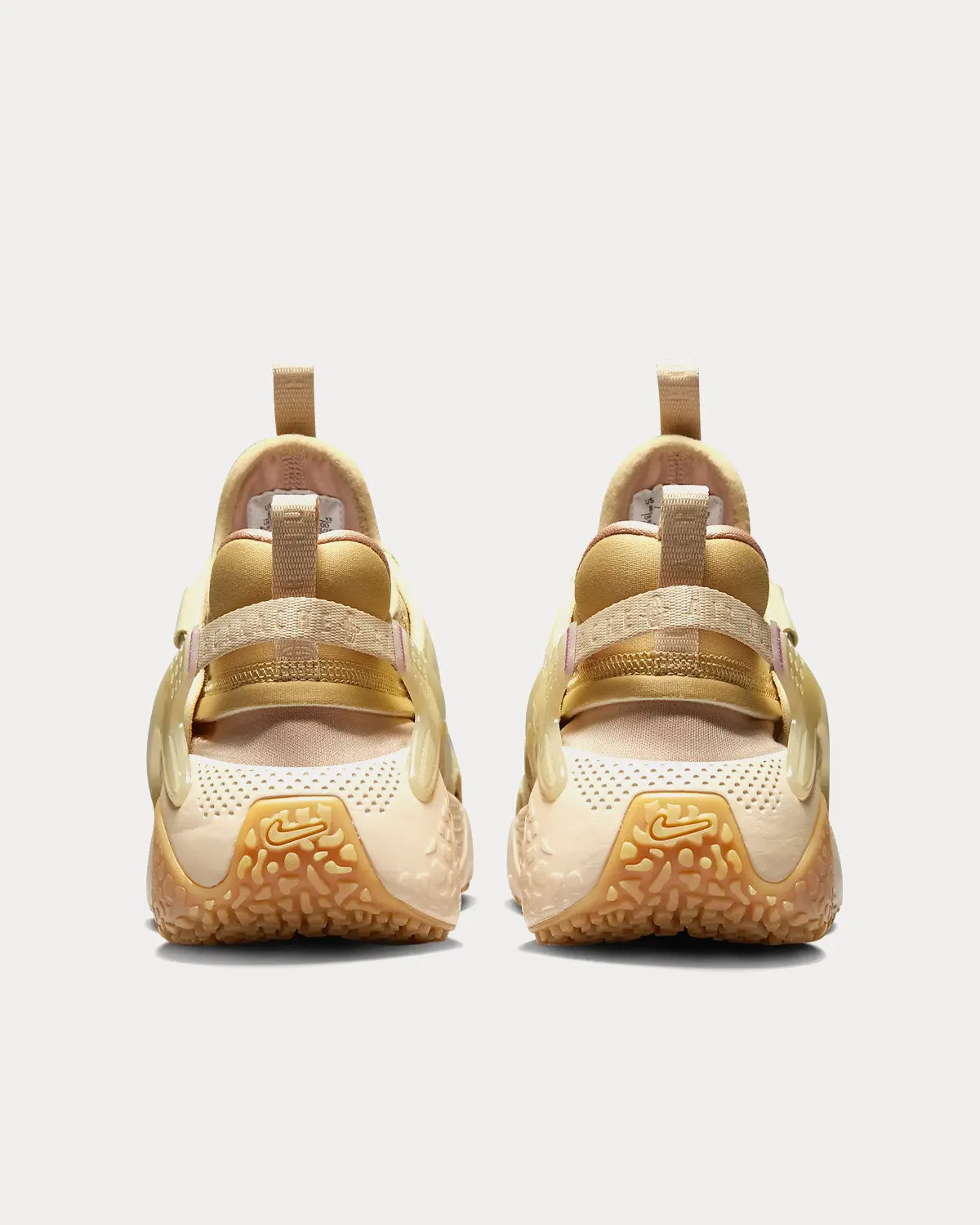 Air Huarache Craft Sand Drift / Team Gold / Pink Oxford / Earth Low Top Sneakers