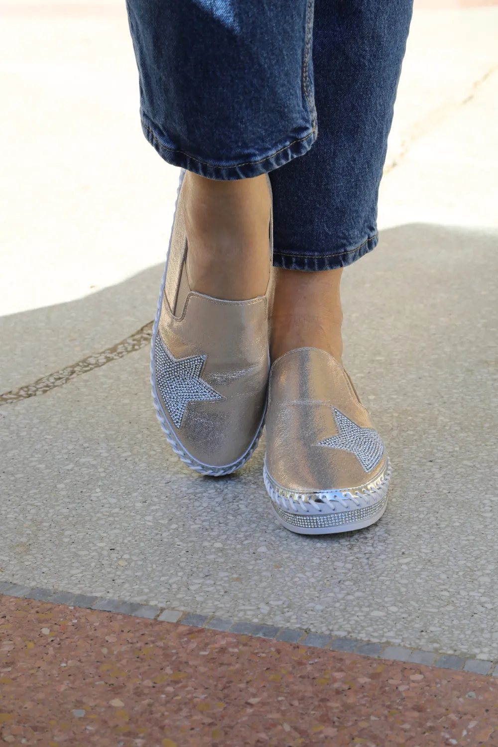 ARIANNE Champagne Leather Star Slip-Ons
