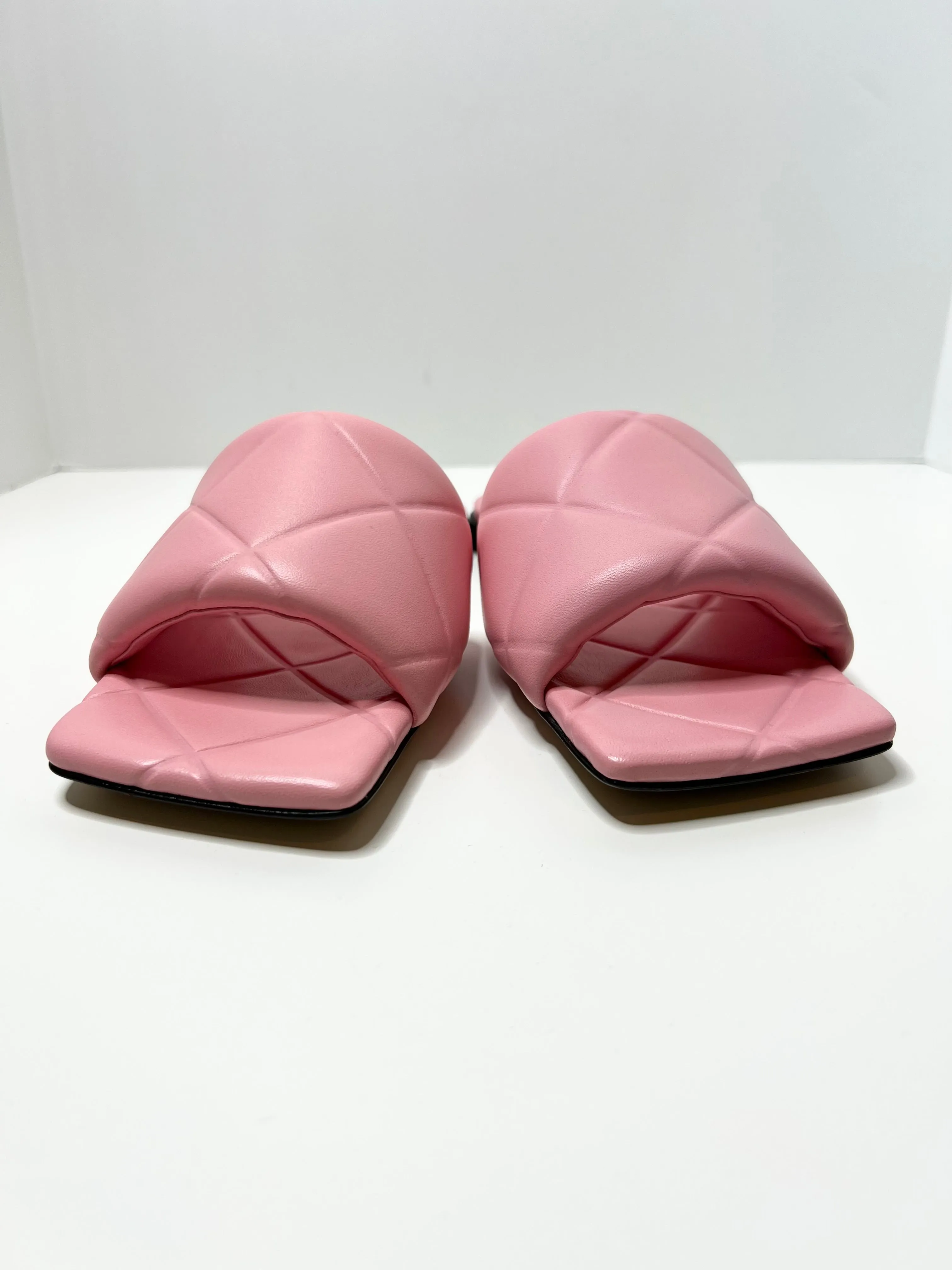 Bottega Veneta The Rubber Lido Flat Sandals 38
