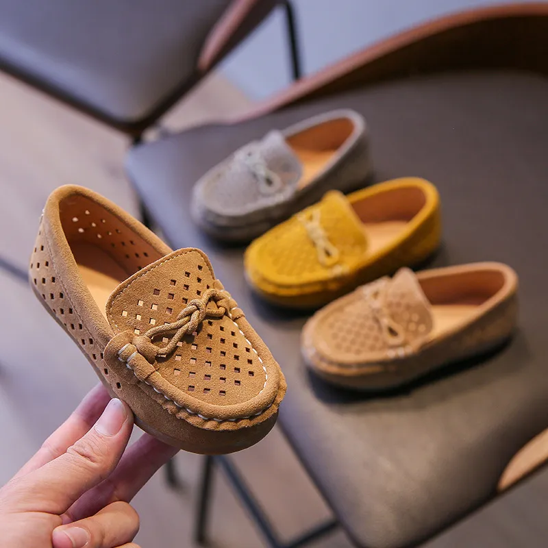 Boys Solid Color Flats