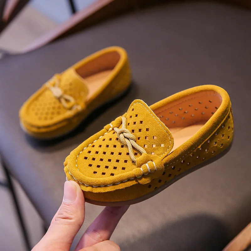 Boys Solid Color Flats