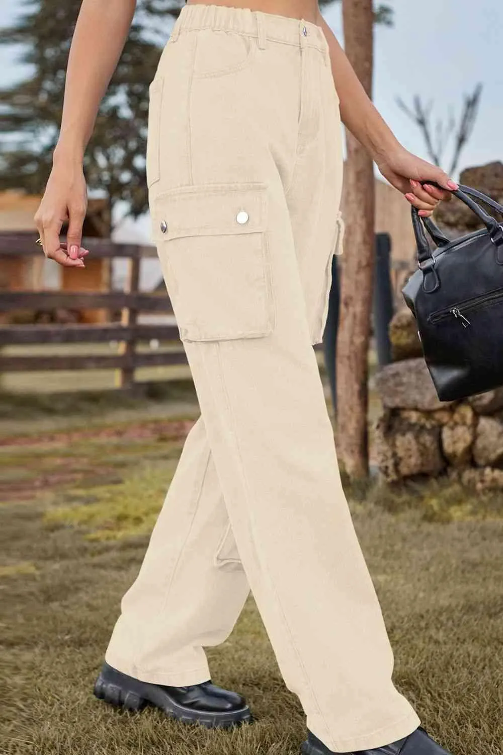 Chic Utilitarian Flap Pocket Cargo Jeans