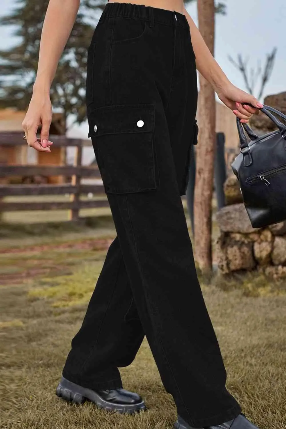 Chic Utilitarian Flap Pocket Cargo Jeans