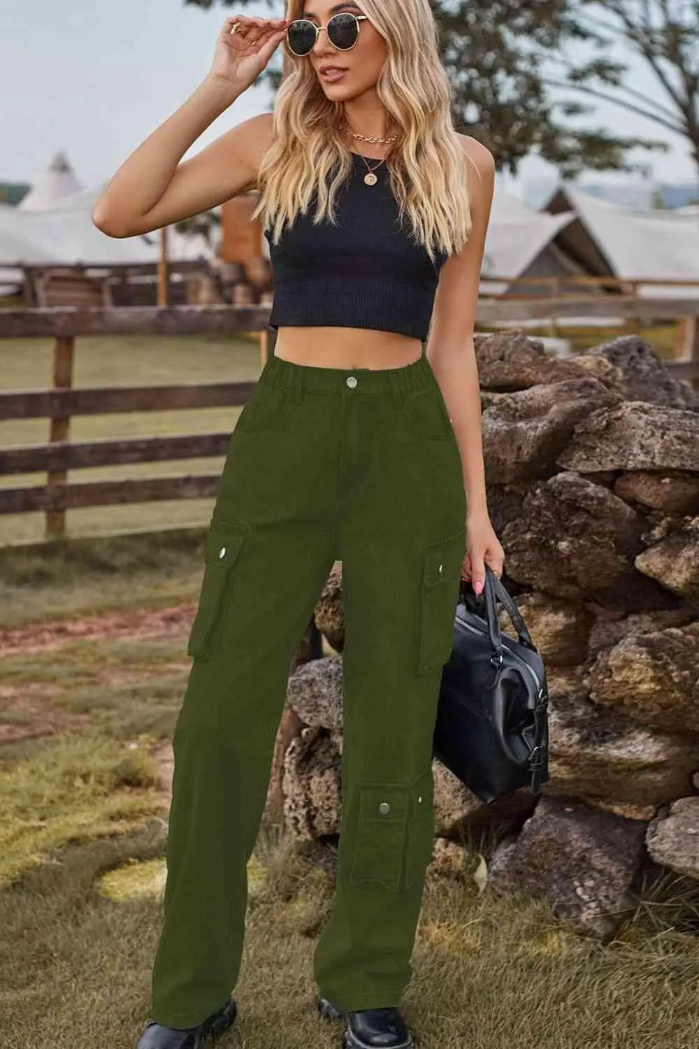 Chic Utilitarian Flap Pocket Cargo Jeans