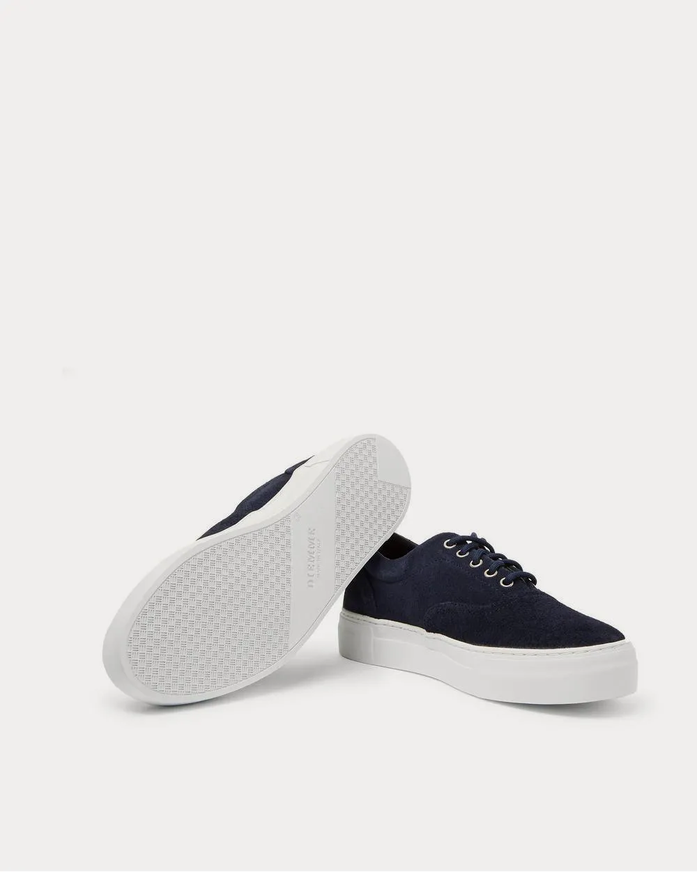Iseo Suede  Navy low top sneakers