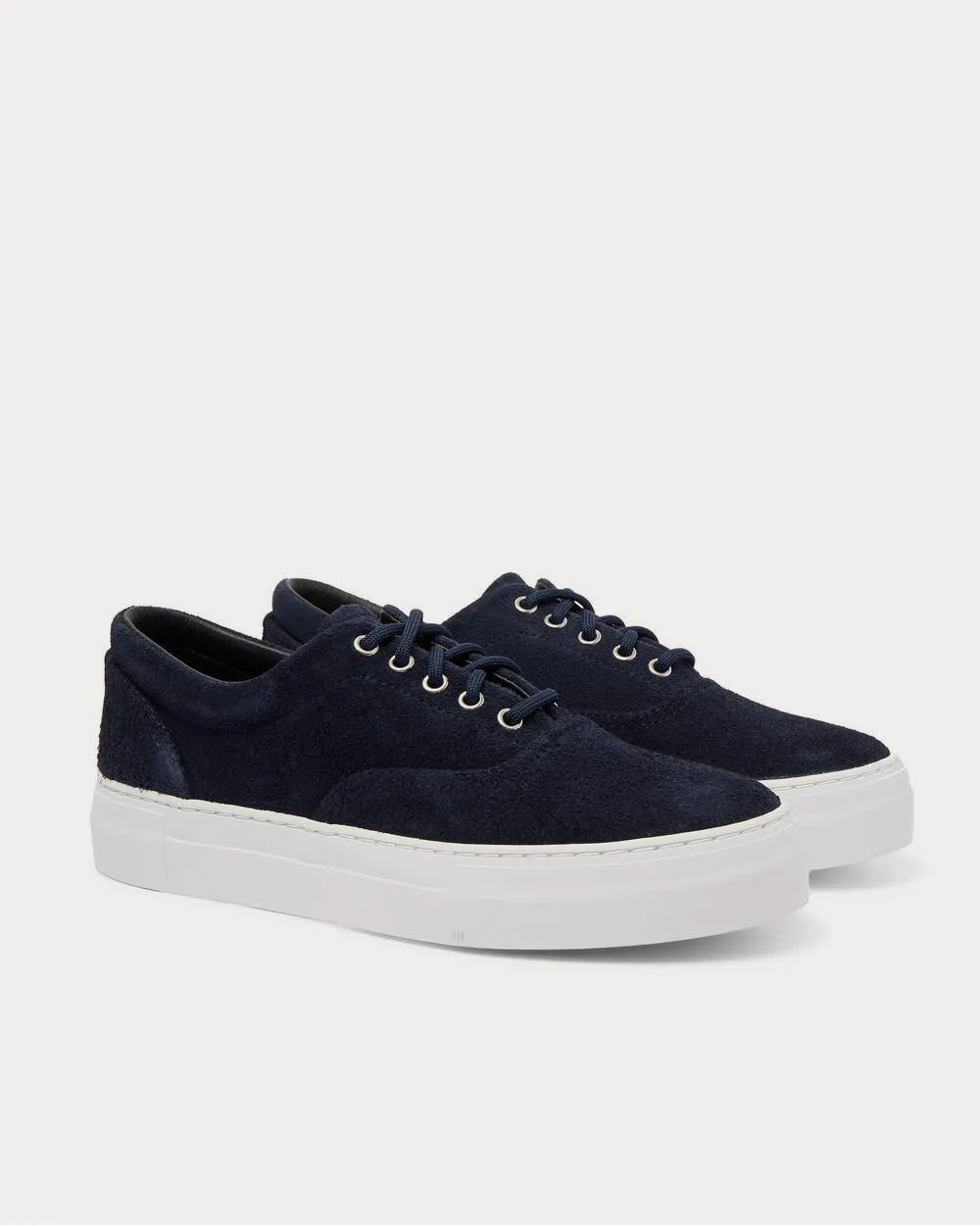 Iseo Suede  Navy low top sneakers