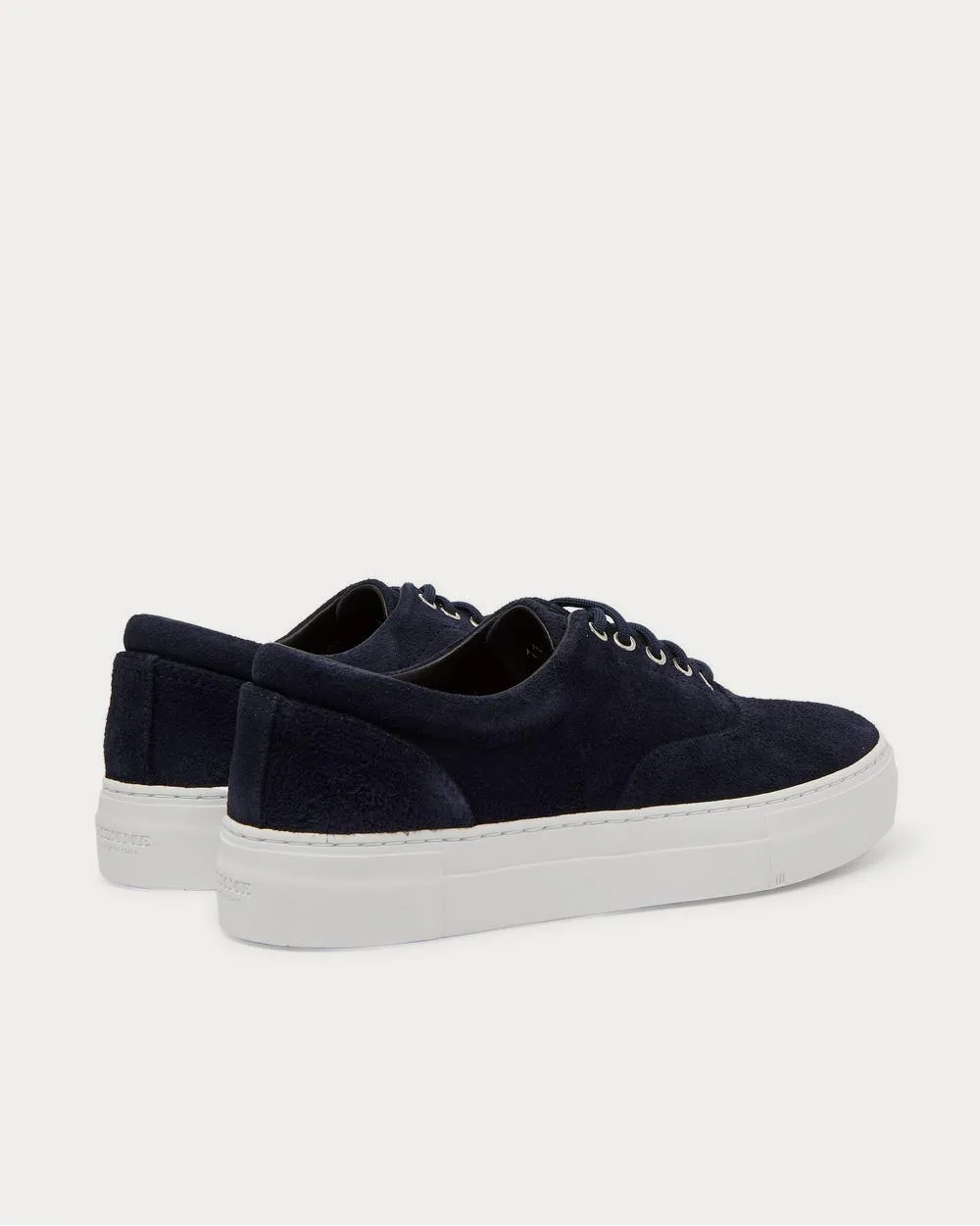Iseo Suede  Navy low top sneakers