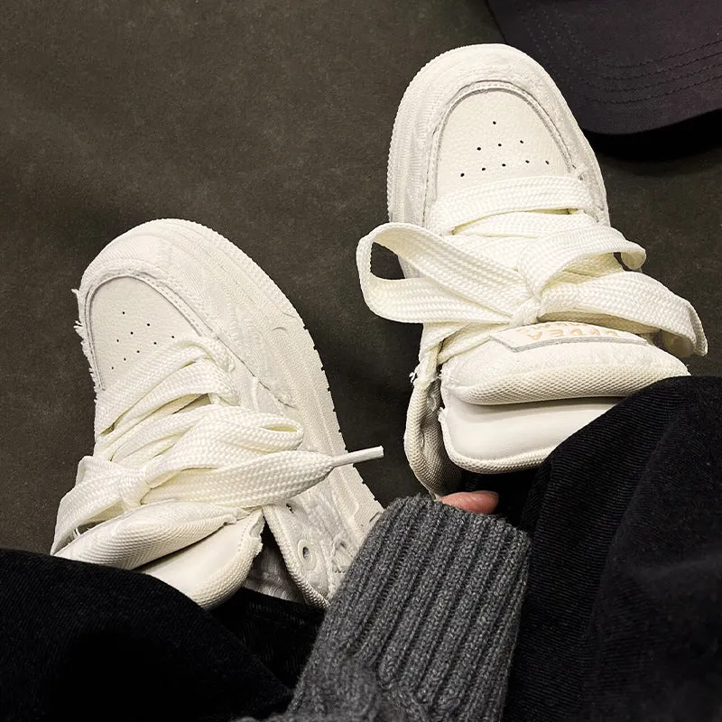 M018 Axis Sneakers