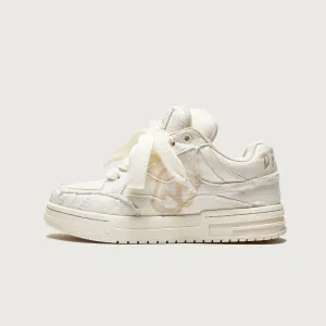 M018 Axis Sneakers