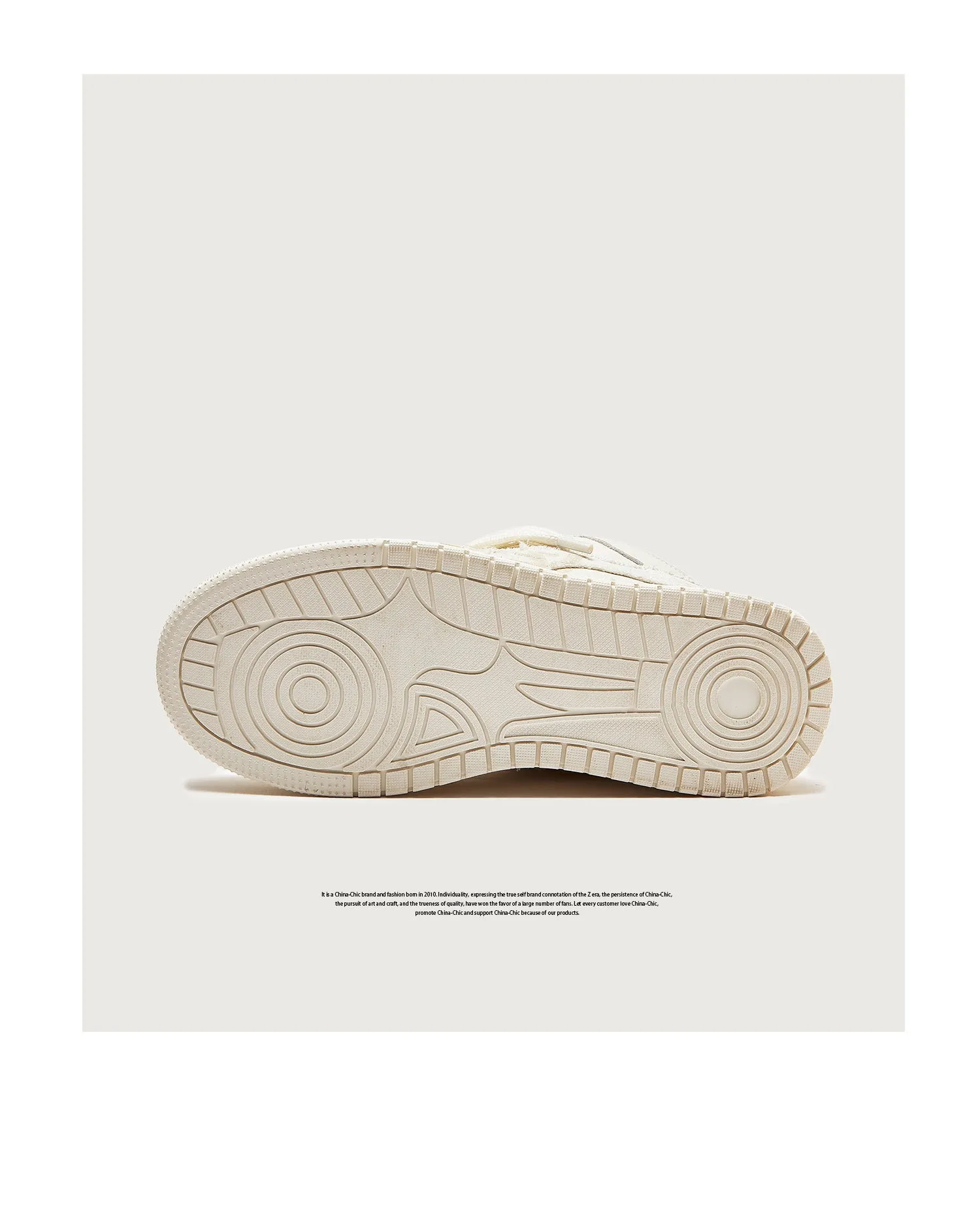 M018 Axis Sneakers