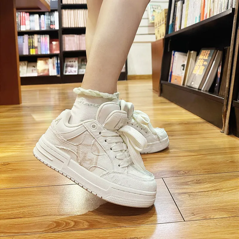 M018 Axis Sneakers