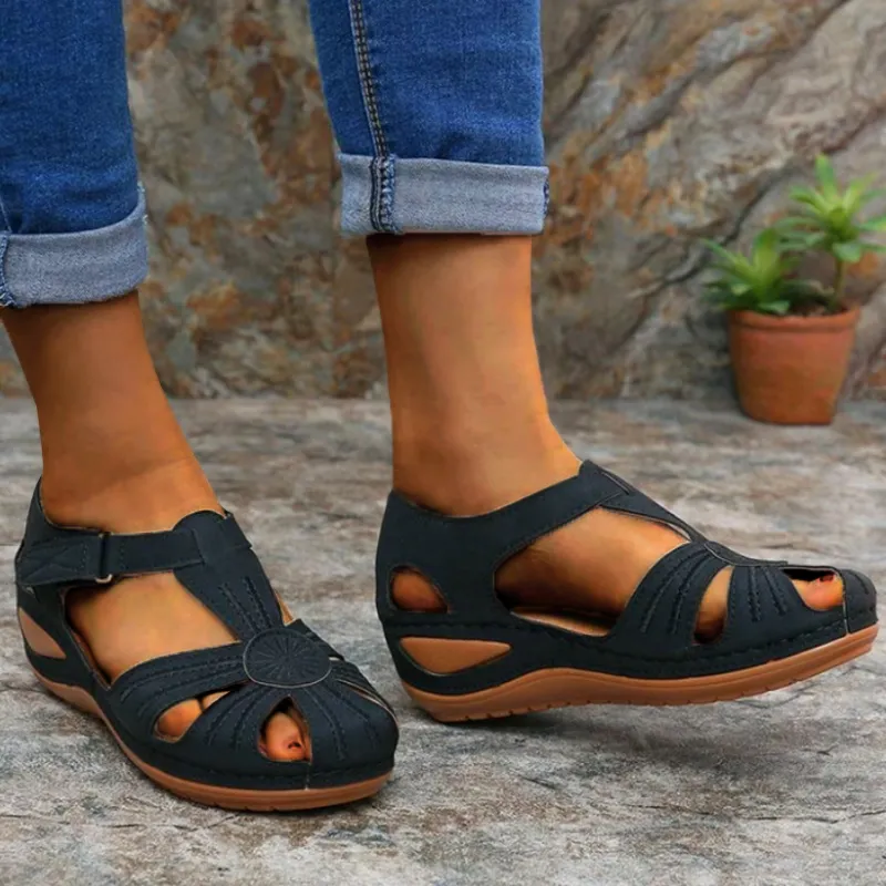 Nanccy Light Soft Bottom Comfortable Sandals