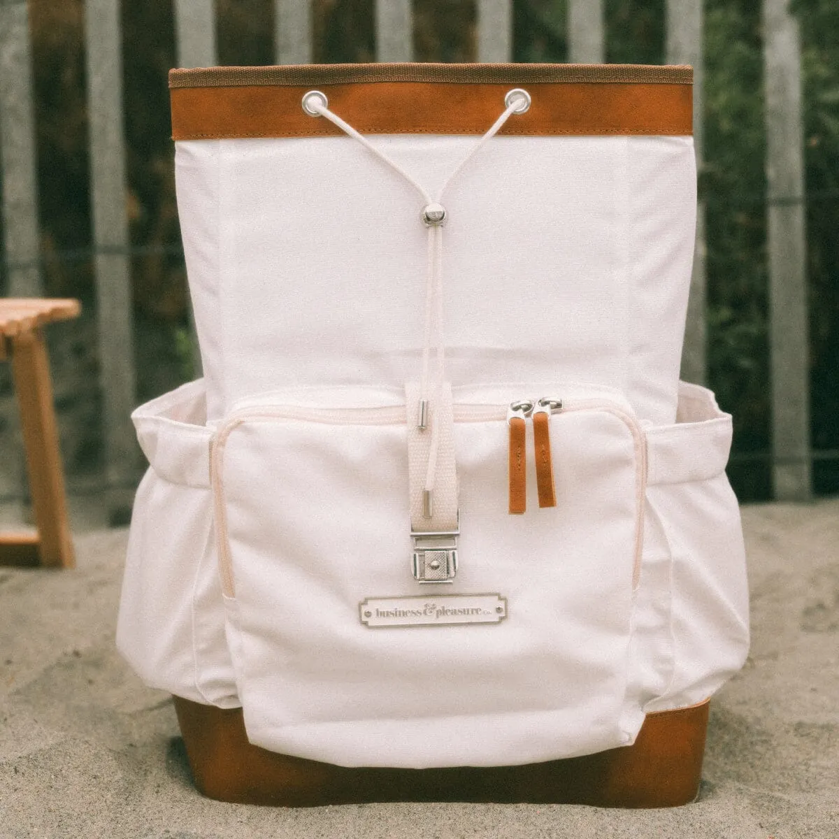 The Backpack Cooler - Rivie White