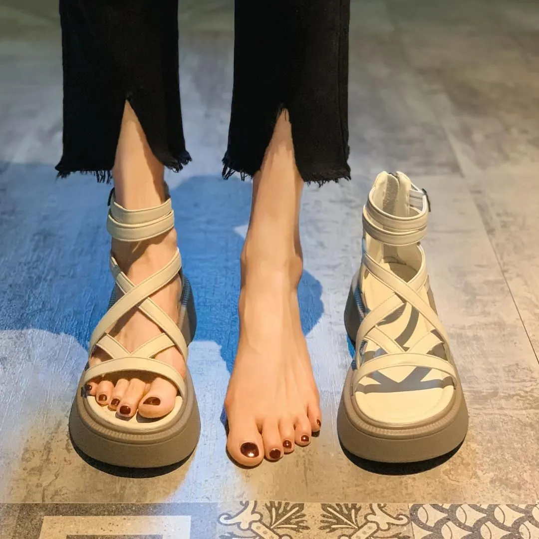 Thick soled Roman sandals for women in summer 2024 comfortable and versatile sandals