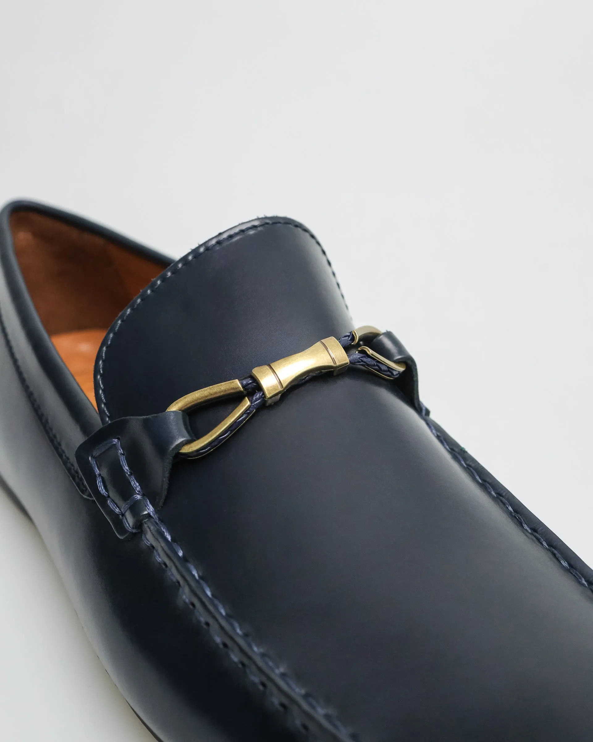 Tomaz C482 Buckle Moccasins